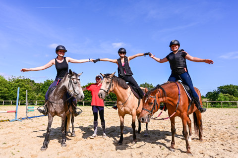 STAGE EQUESTRE 5 JOURS- 1h30/JOUR - VACANCES TOUSSAINT - NIV INTERMEDIAIRE 